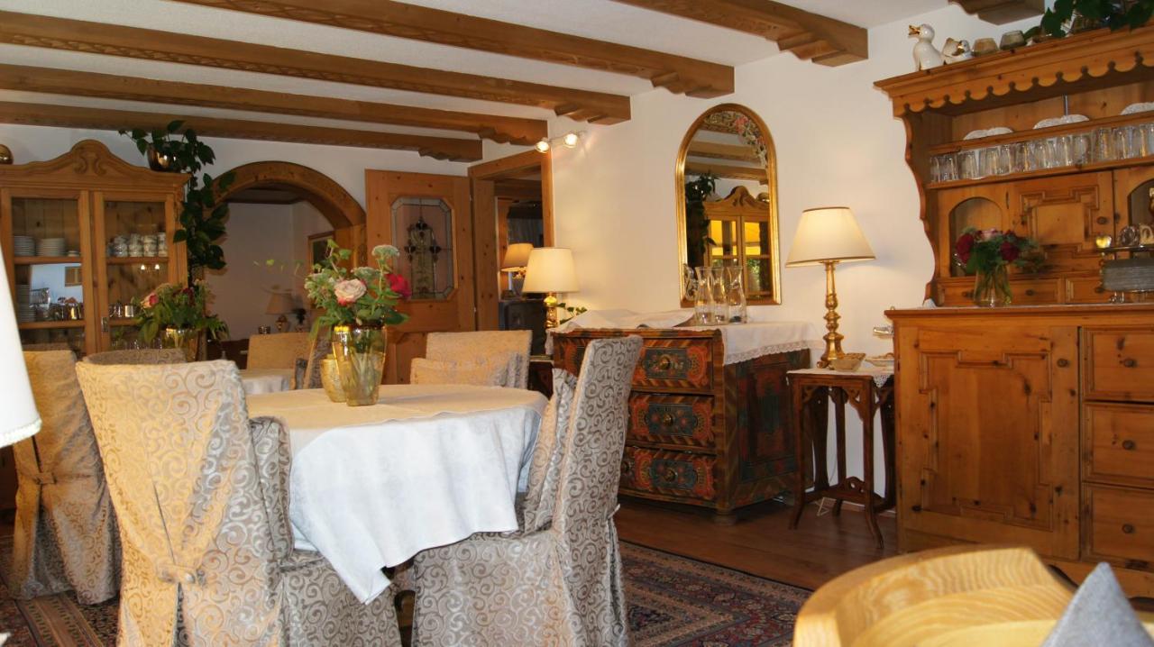 Hartenfels Bed & Breakfast